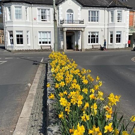 Dolphin Hotel Bovey Tracey Eksteriør bilde